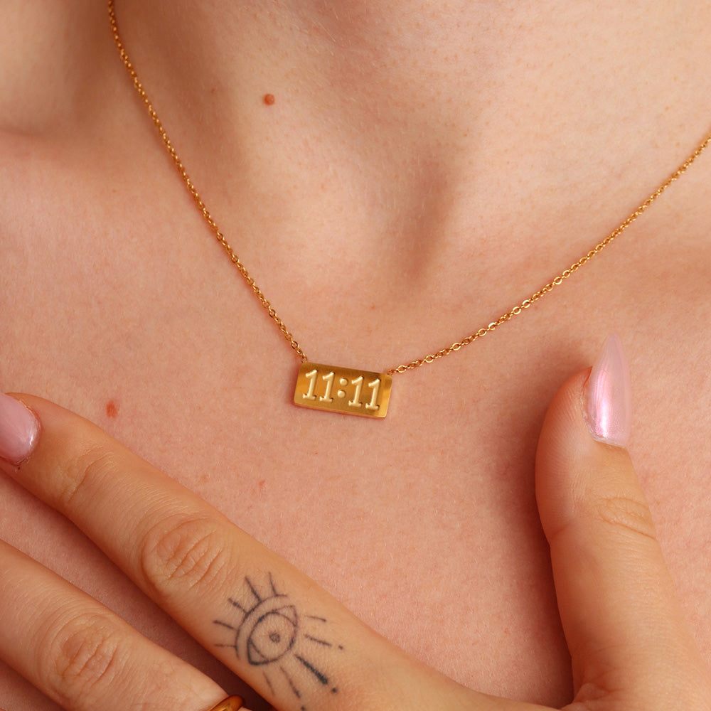 Collana con ciondolo 11:11 - Oro