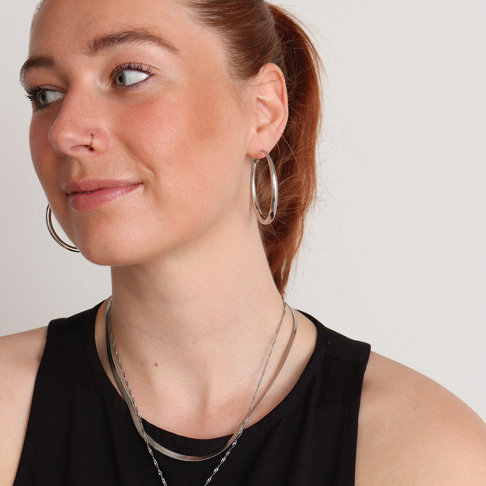 Essential Hoop Earrings - Silver