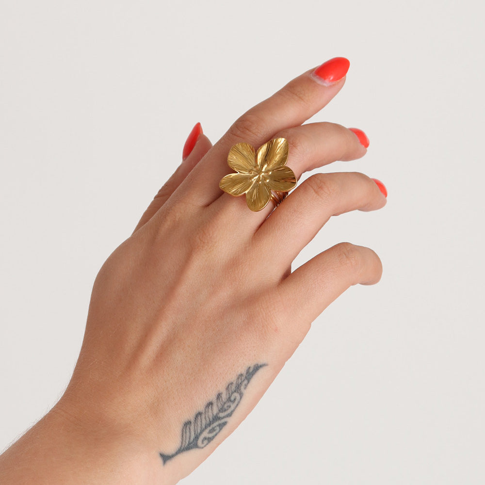 Flower Ring - Gold