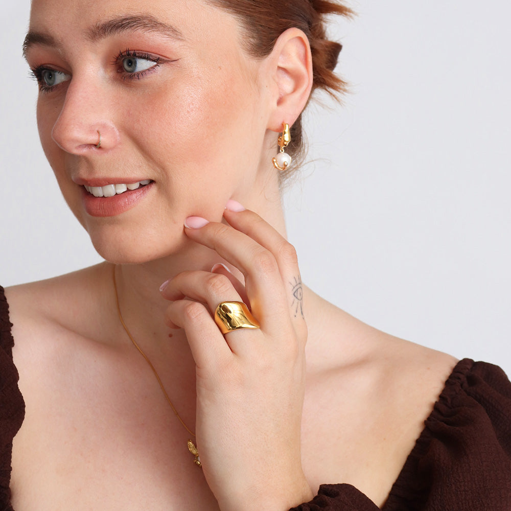 Melting Pearl Earrings - Gold