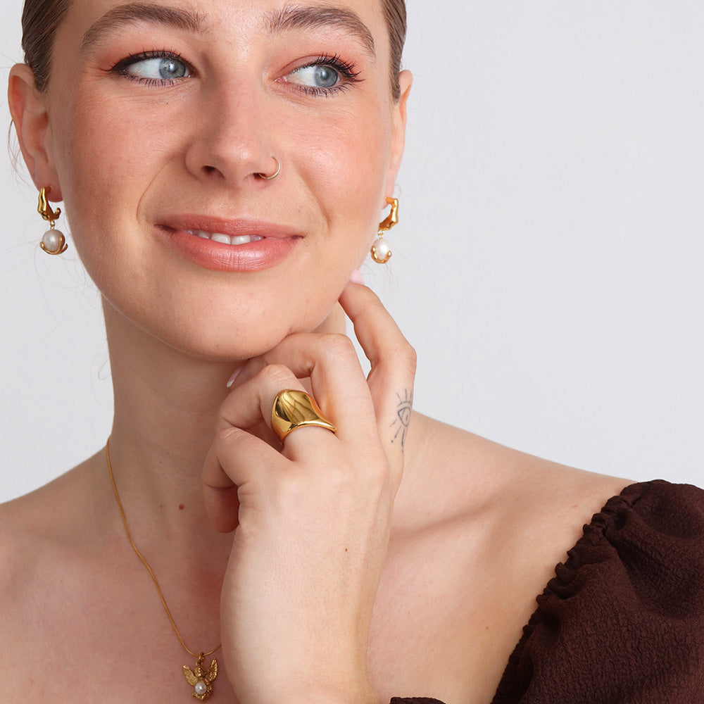 Melting Pearl Earrings - Gold