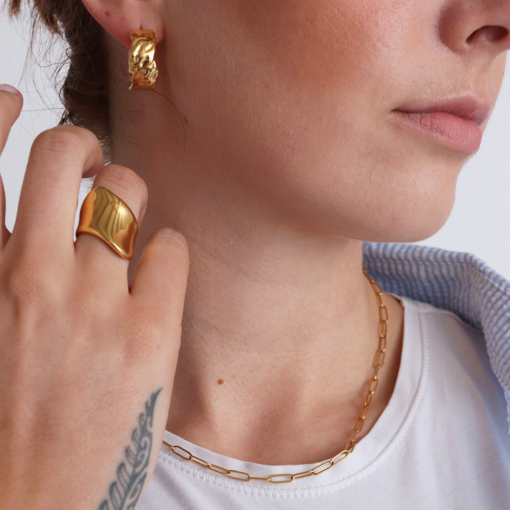 Collana minimalista con graffetta - Oro