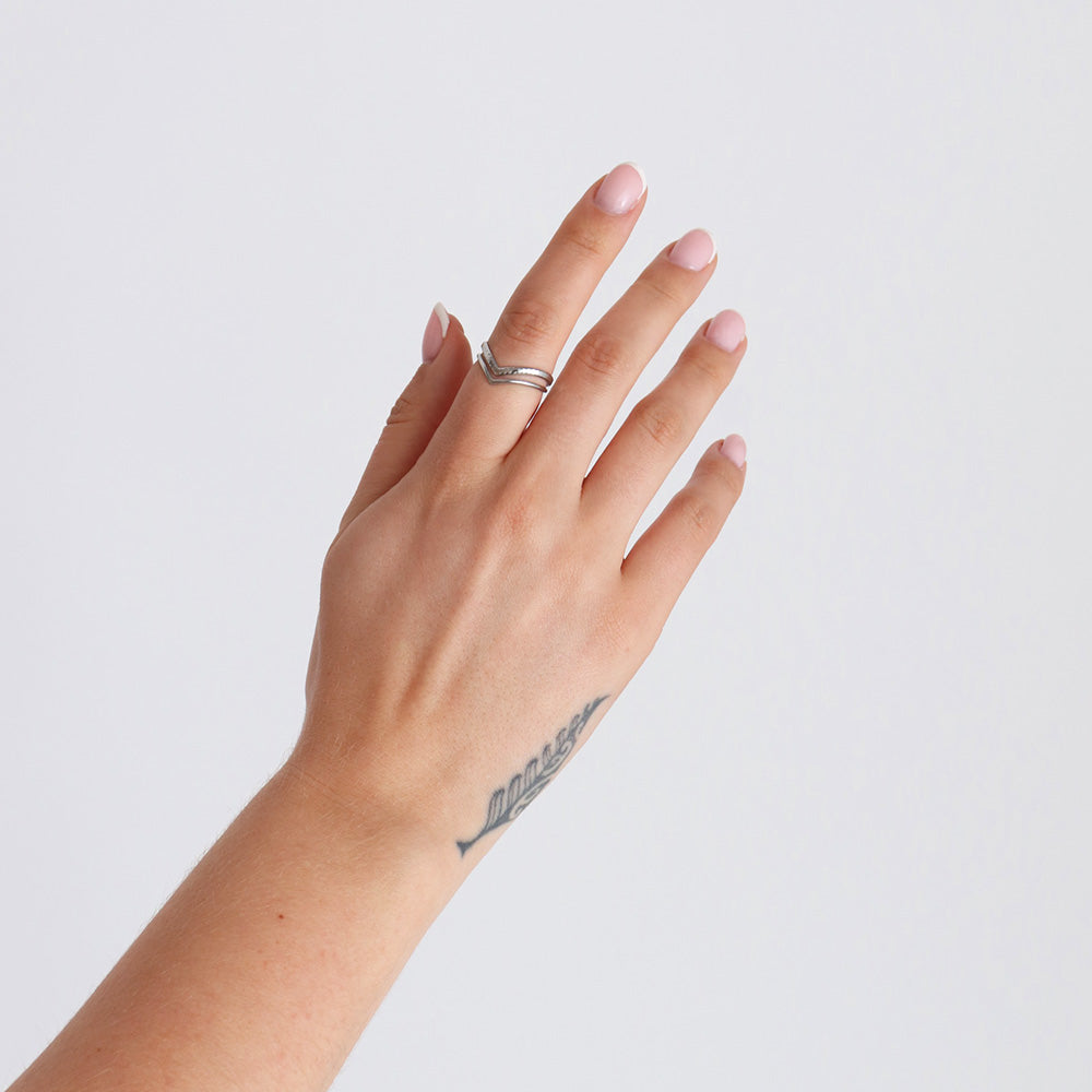 Minimalist V-Shape Ring - Silver