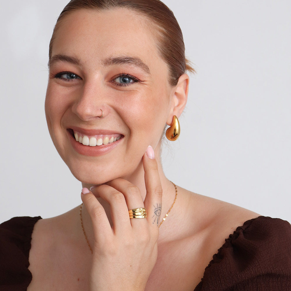 Orecchini pendenti a forma di pera - Oro