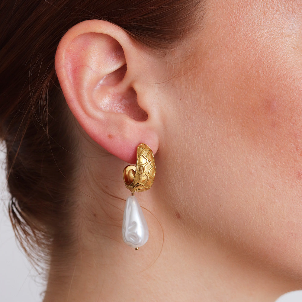 Orecchino a goccia con perla - Oro