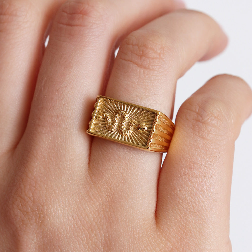 Vintage Snake Ring - Gold