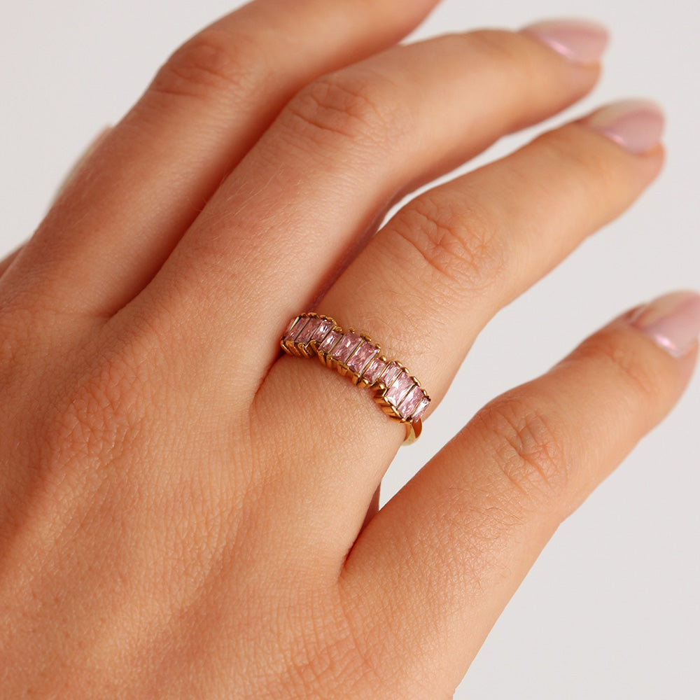 Anello con pietra baguette - rosa