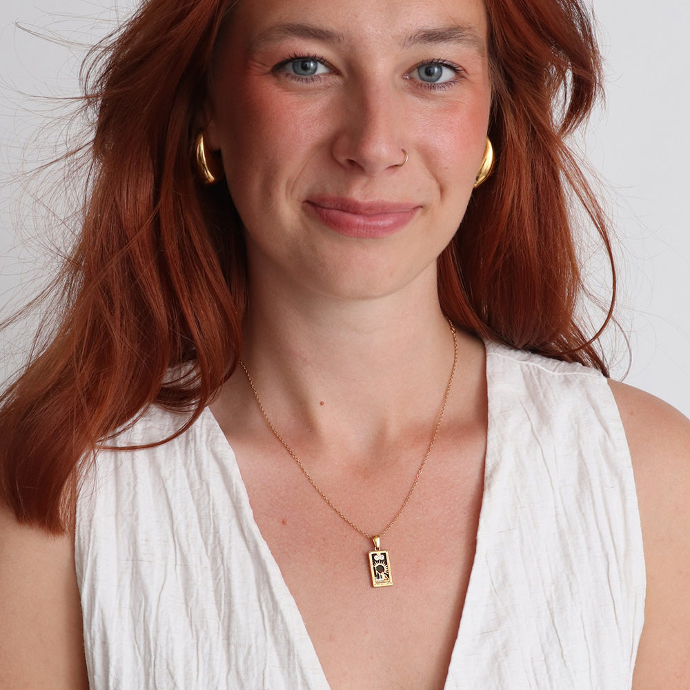 Magician Pendant Necklace - Gold