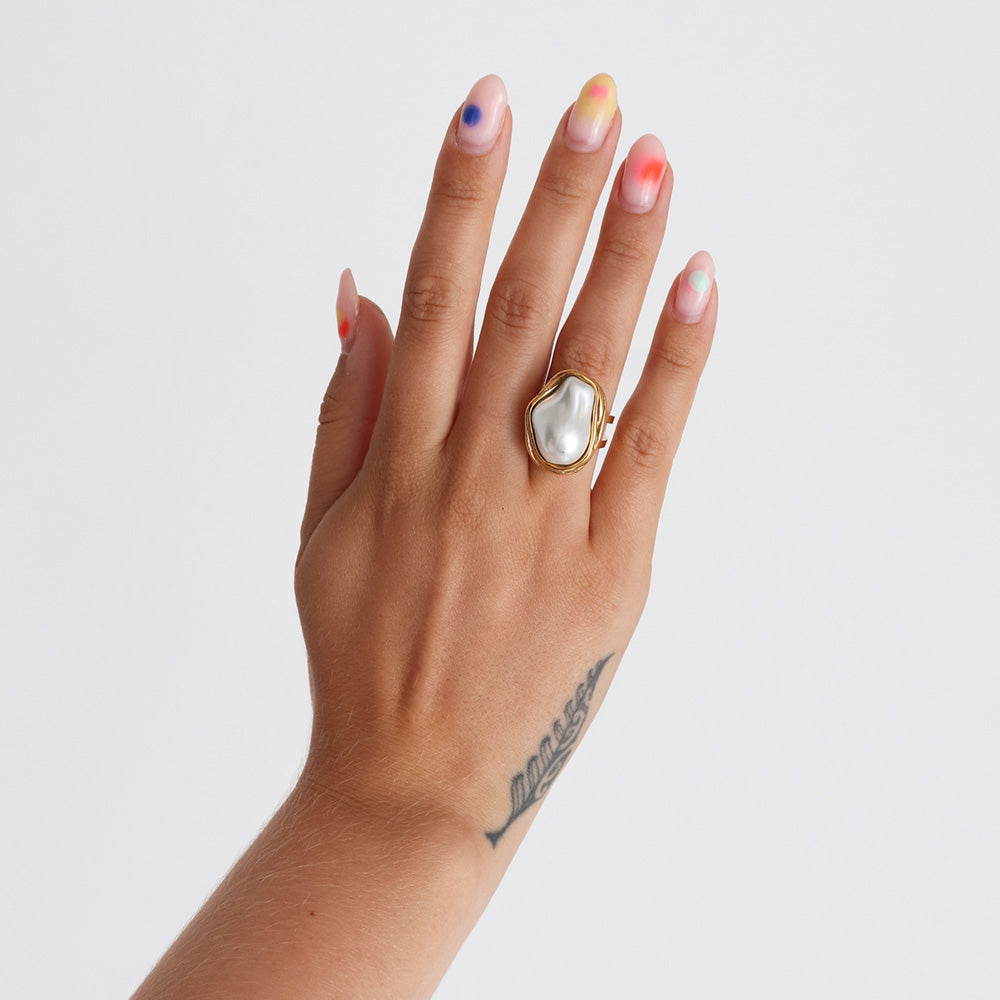 Ornate Pearl Ring - Gold