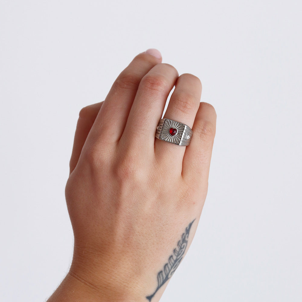 Anello con cuore di tendenza - Argento