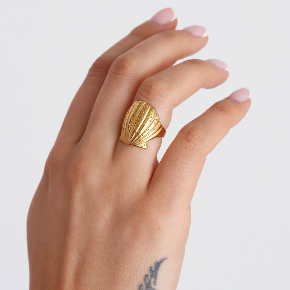 Sea Shell Ring - Gold